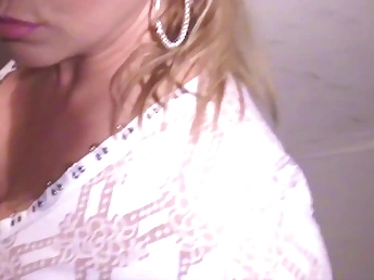 Stunning Summer gets 6 black rods in a wild Barbershop gang-bang in the air Don Whoe