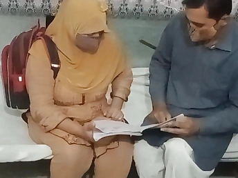 Blonde with a hot conclave teaches together with fucks in a tutoring session with a FUK instructor