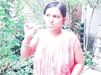 Mature Indian waitress in the horny: Cheating beau gets sizzling and heavy with desi Indian gal