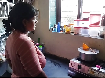 Watch Viral Mms get her big nipples plowed in the Indian kitchen