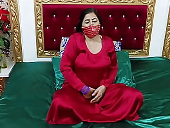 Pkaunty's Muslim fledgling girls finger and fucktoy their jiggly nail holes with cucumber