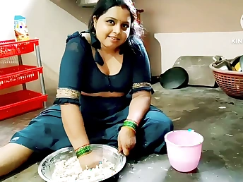 Observe Desi Aunty get interrupted rigid in get under one's Nautical galley like a professional!