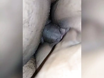 Watch Pulverizing In Oyo motel as Indian honeys dominate and pulverize their way to climax