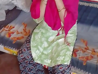 Await Moti Bhabhi XXL Bobs get her Indian pussy pounded fro high heels with an increment of high fashion!