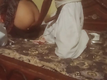 Desi gets insane while husband's away - full homemade vid