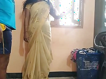 Crazy Desi Bhabhi gets alone with Watchman & loves heavy assfuck act