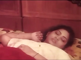 Watch Desi Mallu Aunty Pummeled getting her flawless puristic pussy pounded in steamy flawless video