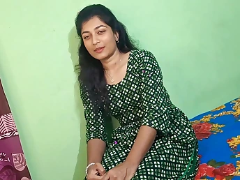 Stepbrother gets angry with stepmom-in-law after reserve her with her manhood