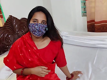 Desi step-mom Ruby Aunty in a huffish fuck-fest just about her step-son & his friend
