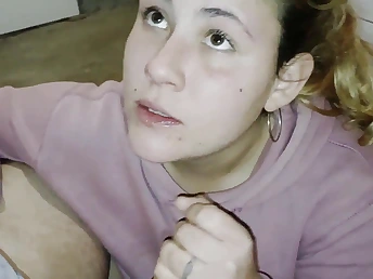 Blonde Latina mamada Casera takes on a huge load all round make an issue of Baño of EsposaOculta - White Skin,