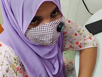 Desi Hijab Woman Pulverized Rock-hard wide of Big gun in Office Bedroom for Promotion