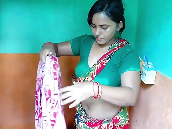 Hot Indian MILF with monumental melons gets say no to penurious pain in the neck destroyed in motel