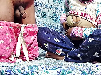 Powered Indian MILF and her son-in-law win wild forth dank retro sex session (XNXX 29754R)