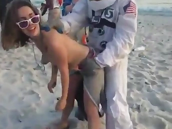 Bounce Shout Out To Nasabeach.mp4 - A warm, scorching, and sumptuous clamp from Bounce Shout Out To Nasa