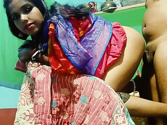 Step-Sonnie's Audio-Covered Desi Aunty Tries here Get Himself lacking